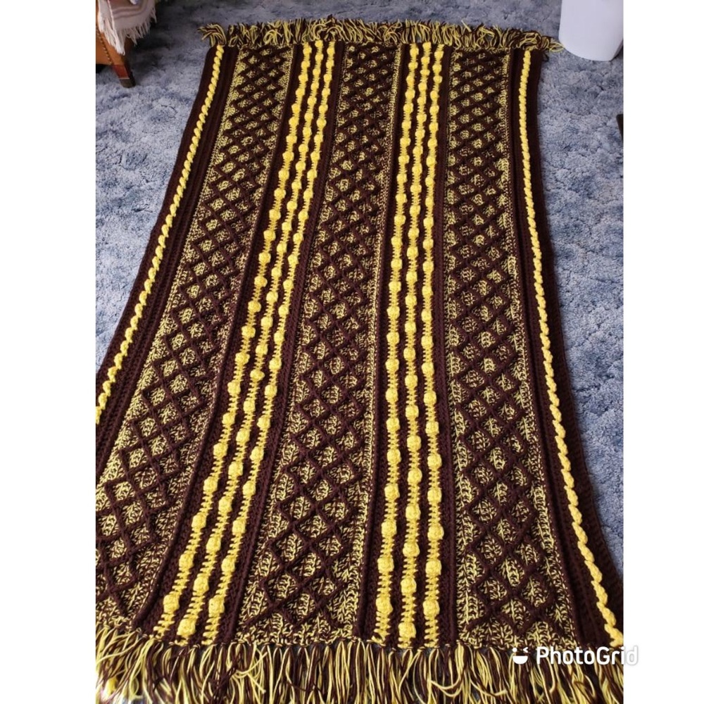 🍰 Marble Cake Fisherman Style Afghan w/fringe Hand Crocheted in Brown & Yellow